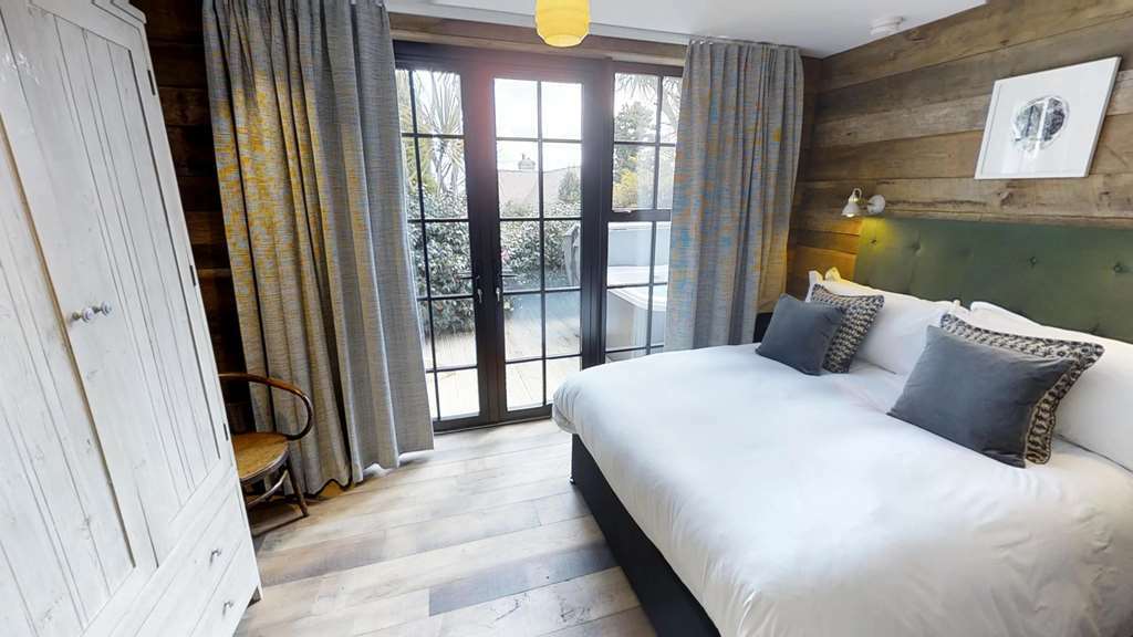 Merchants Manor Spa Falmouth Room photo